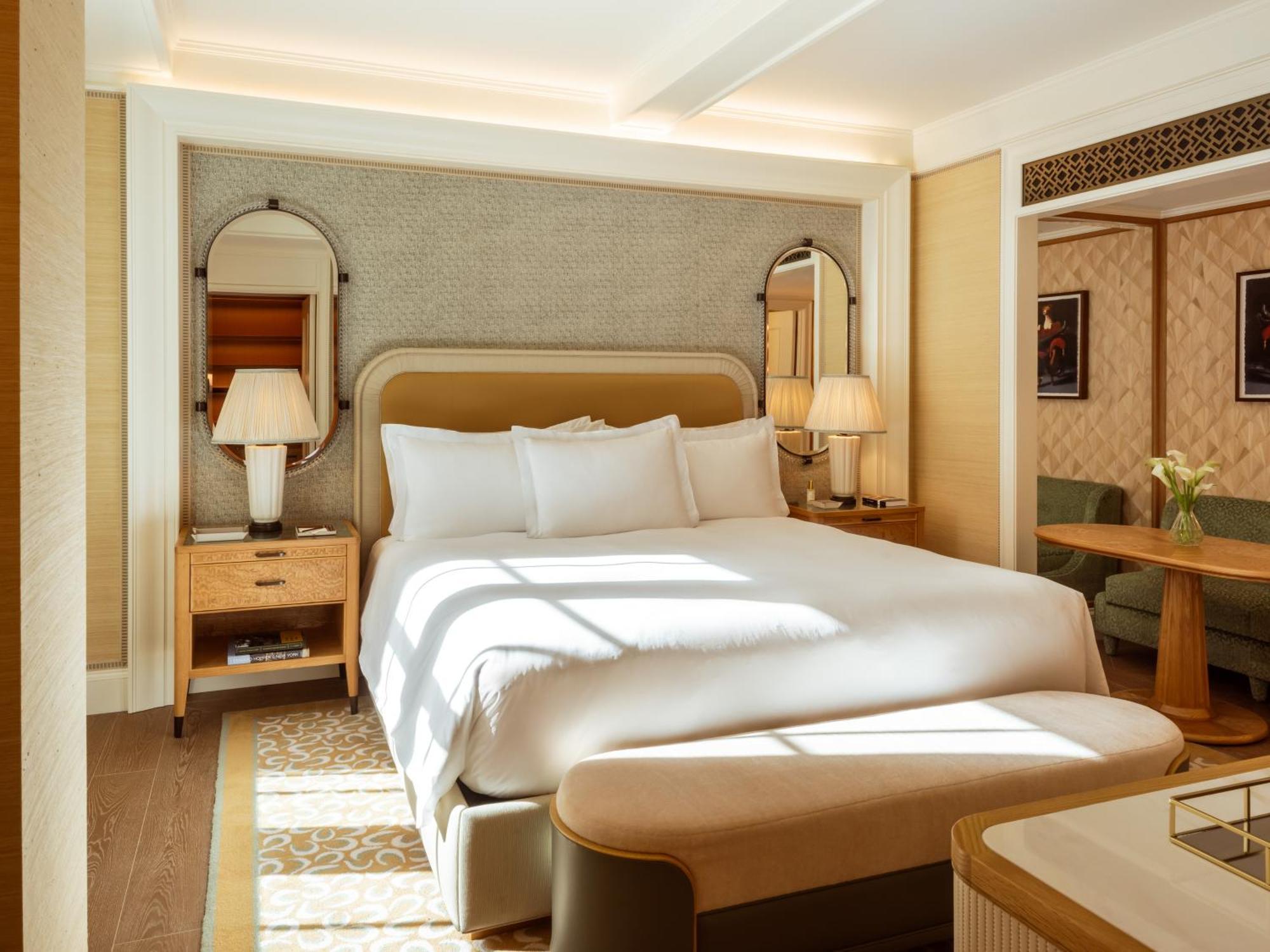 Hotel The Surrey, A Corinthia 5*